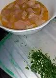 Immagine del passaggio 6 della ricetta Salsa calve con barbabietola salsa calve  conprezze moloaglio
