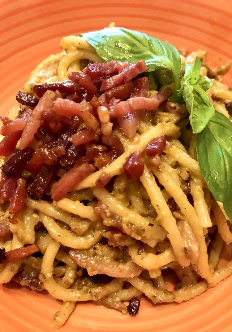 Ricetta Spaghetti con crema di pistacchio e speck di Chiara_96