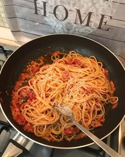 Ricetta Spaghetti al tonno di pisaniveronica