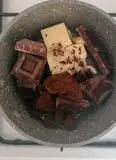 Immagine del passaggio 2882 della ricetta Torta al cioccolato fondente, caffè e balsamico