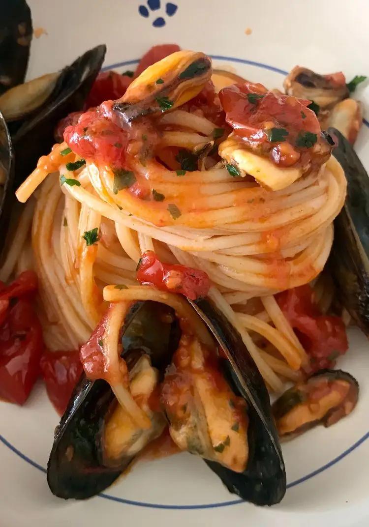 Ricetta Spaghetti con le cozze 😍 di midivertoacucinare
