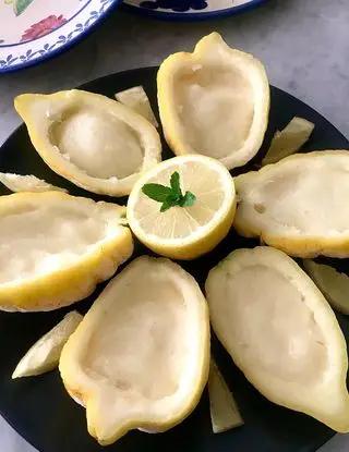 Ricetta Sorbetto al limone (nel limone)😋🍋 di midivertoacucinare