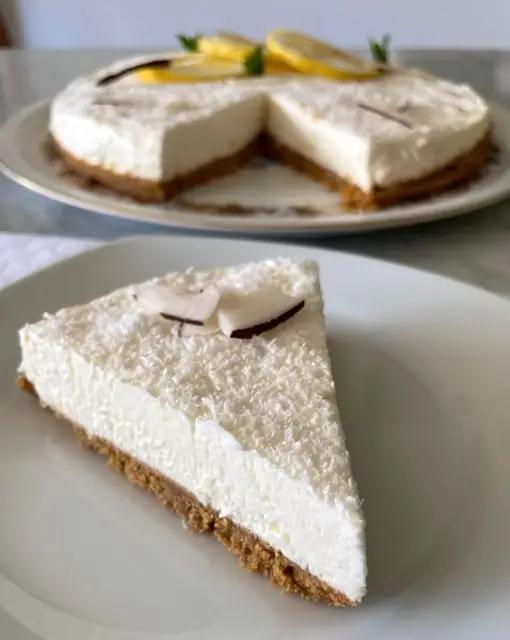 Ricetta Cheesecake cocco e limone 🥥🍋 di midivertoacucinare