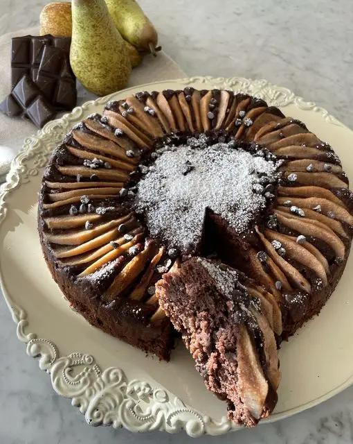 Ricetta Torta ricotta, pere e cioccolato 😍 di midivertoacucinare