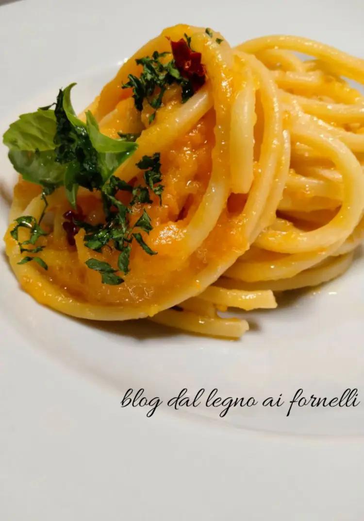 Ricetta Spaghetto e risottato in passata di pomodorino giallo di dallegnoaifornelli