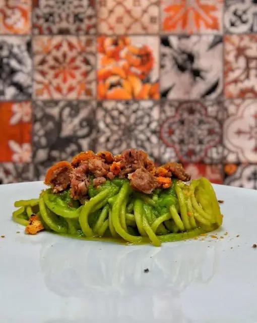 Ricetta Spaghettone crema di bietole salsiccia e Tarallo di chef_vincenzo_campanale