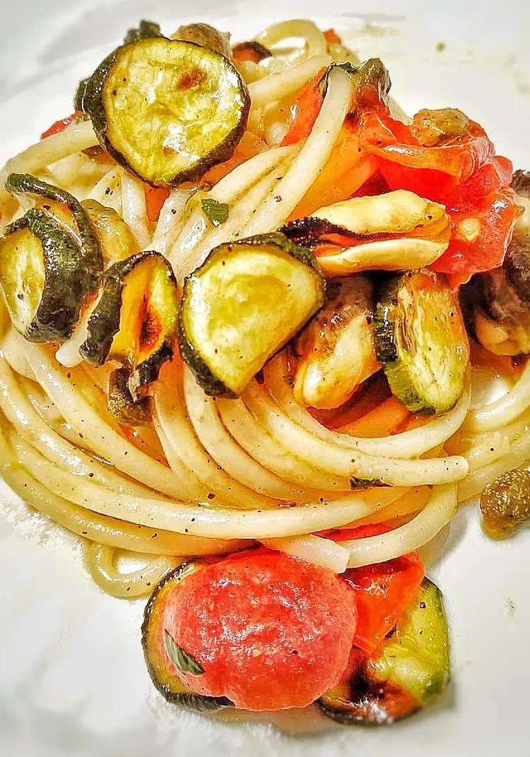 Ricetta Spaghettone alle cozze zucchine alla "pavredd" di chef_vincenzo_campanale