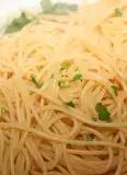 Immagine del passaggio 9606 della ricetta Spaghetti con colatura di alici di Cetara.