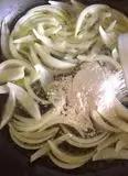 Immagine del passaggio 9 della ricetta “Creamy Mushroom Chicken” ossia “Pollo Cremoso ai Funghi” versione stregattami 👩🏻‍🍳