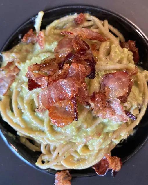 Ricetta Spaghetti integrali con crema di asparagi e pistacchio e guanciale croccante di agnese08