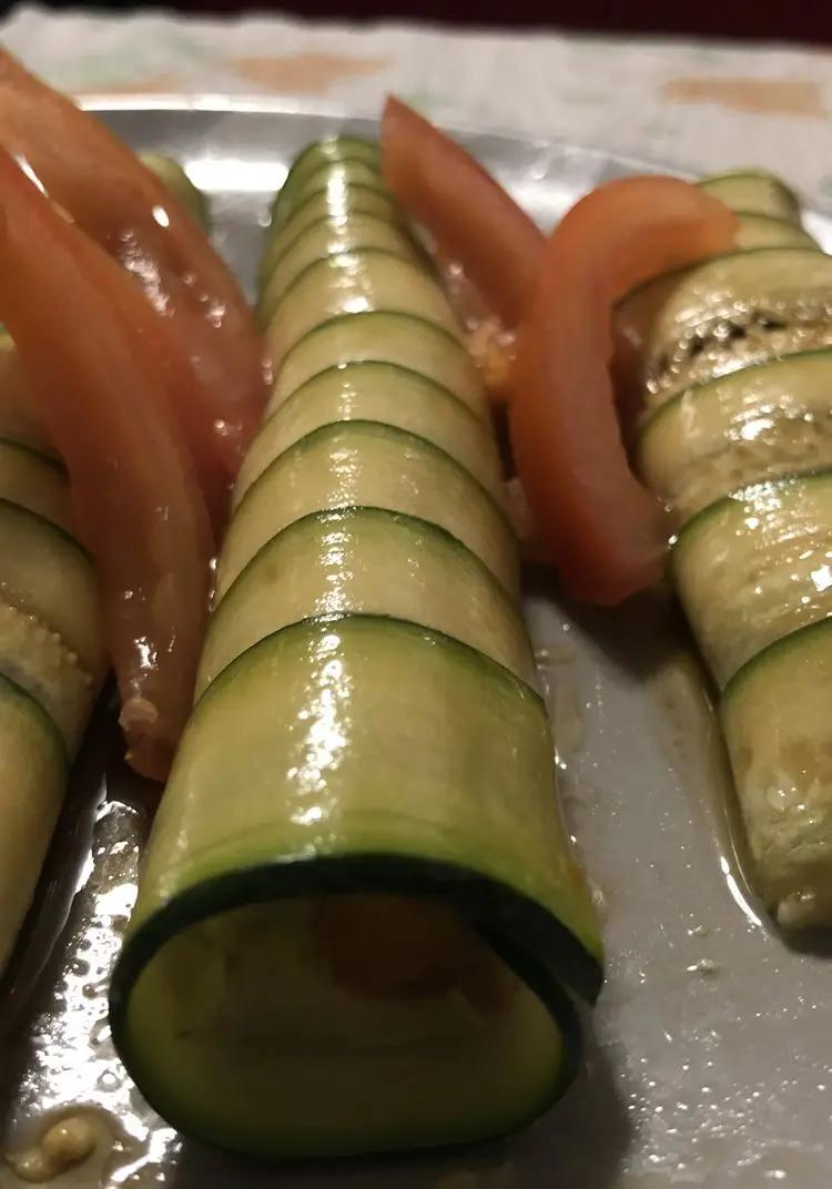 Ricetta Involtini di zucchina ripieni 🥒 di samuele.happy98