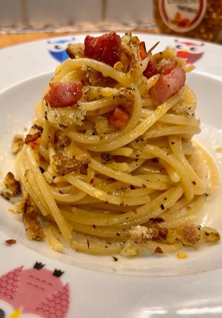 Ricetta Spaghetti aglio, olio, peperoncino, crema di grana, pane aromatizzato, pancetta di giadaconti