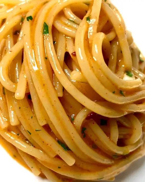 Ricetta Spaghetti aglio, olio e peperoncino di luana1