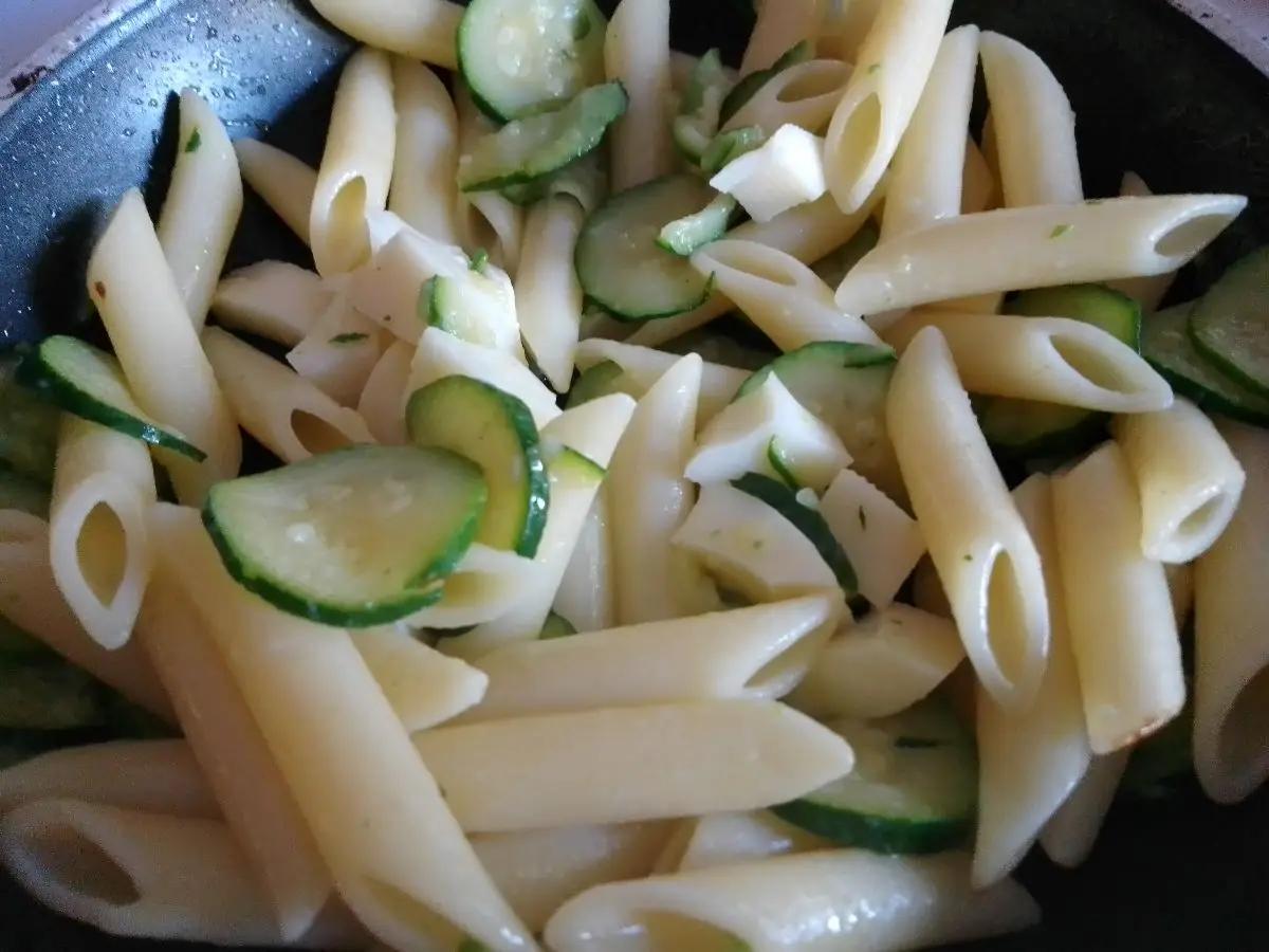 Ricetta Penne zucchine e scamorza affumicata di maricook88