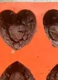 Immagine del passaggio 2 della ricetta Un cuore di cioccolato con lamponi