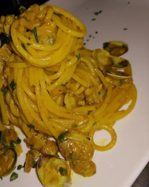 Ricetta Spaghetto vongole e curry di Michele92