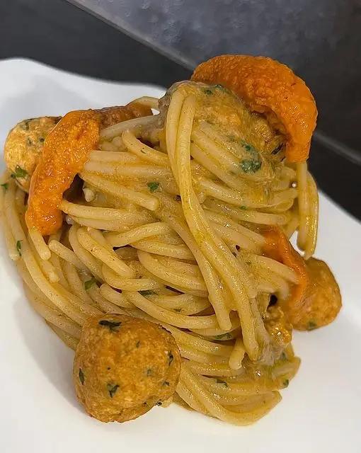 Ricetta Spaghetti ai ricci di mare con polpette alla polpa di riccio di unaforchettadigitale