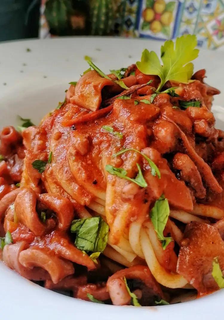 Ricetta Spaghetti con totani al sughetto di cristinaeffe_
