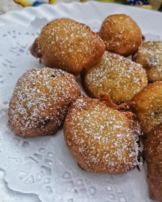 Ricetta Frittelline siciliane con ricotta e gocce di cioccolato di cristinaeffe_