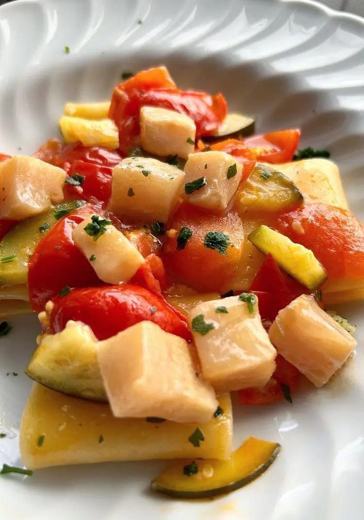 Ricetta Paccheri con zucchine, pomodorini e pesce spada di un_caffe_con_caterina