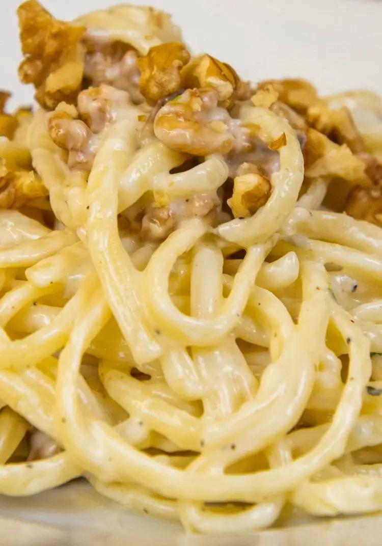 Ricetta Linguine gorgonzola e noci di Giogioia