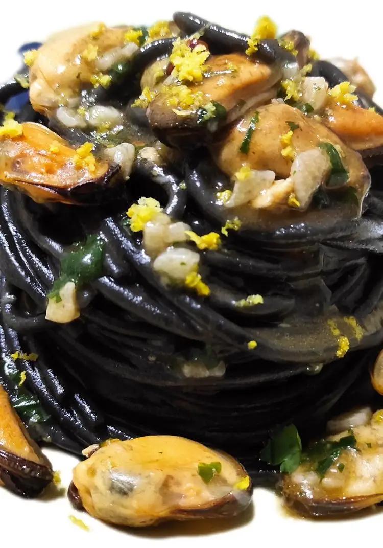 Ricetta Spaghetti neri al profumo d’Amalfi di florianadesio