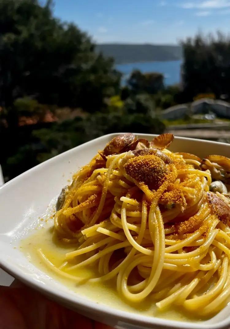 Ricetta Spaghetti vongole e bottarga di luvi.r