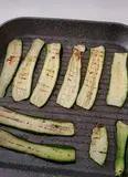 Immagine del passaggio 1 della ricetta Involtini di zucchine