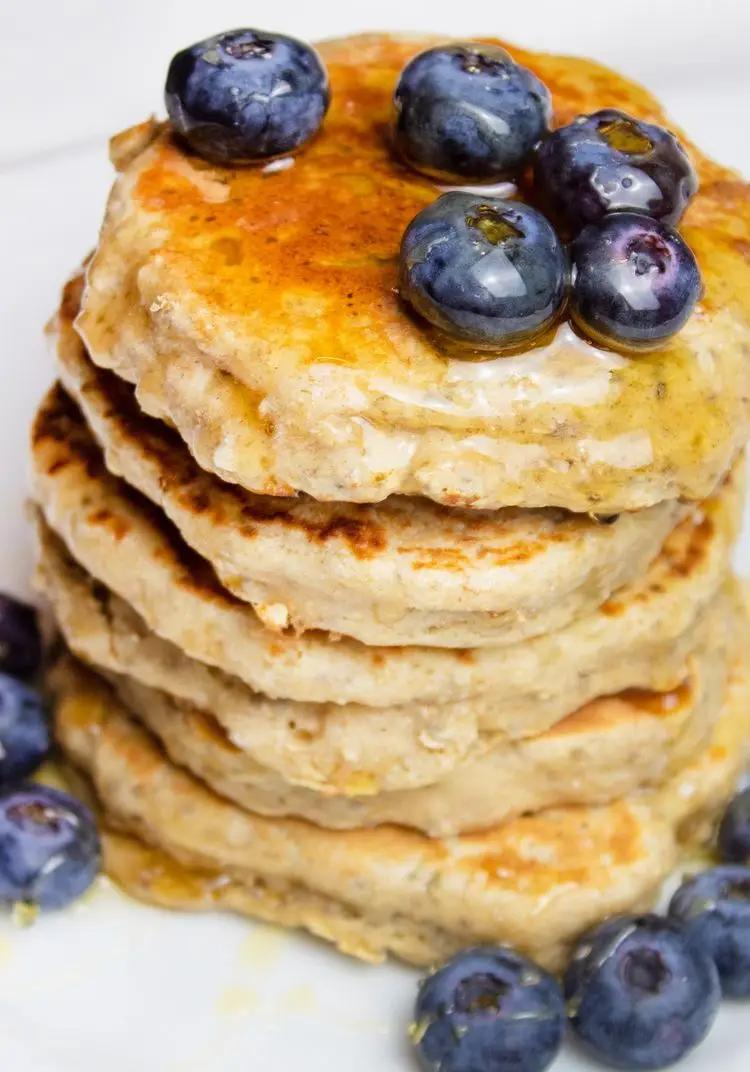 Ricetta Pancakes Vegani 🌱 con mirtilli e semi di chia di freeats
