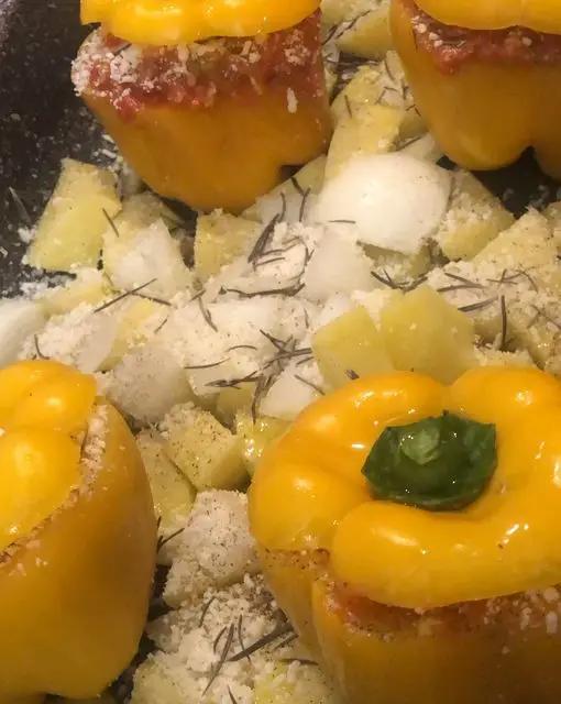 Ricetta Peperoni ripieni con mozzarella di giusy_v.