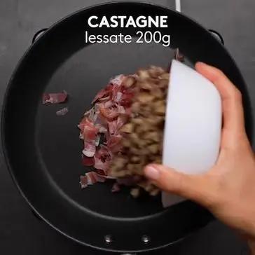 Immagine del passaggio 1 della ricetta Crespelle autunnali con castagne, speck e taleggio