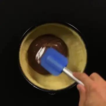 Immagine del passaggio 5 della ricetta Crostata morbidona con cioccolato e Nutella