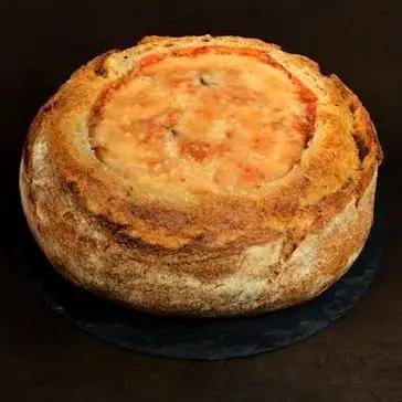Immagine del passaggio 5 della ricetta Pagnotta ripiena di melanzane alla parmigiana