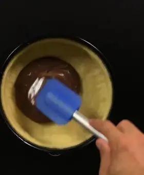 Immagine del passaggio 5 della ricetta Crostata morbidona con cioccolato e Nutella