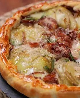 Immagine del passaggio 4 della ricetta Pizza rustica porchetta e patate