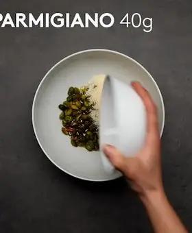 Immagine del passaggio 3 della ricetta Lasagna al pistacchio con pancetta e provola