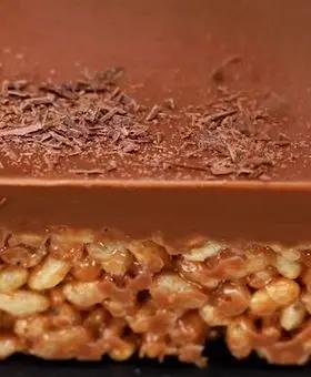 Immagine del passaggio 4 della ricetta Quadrotti di riso soffiato al Mars