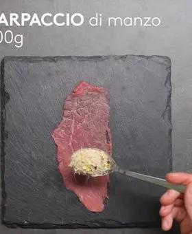 Immagine del passaggio 2 della ricetta Bombette di carne al pistacchio con formaggio