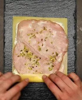 Immagine del passaggio 5 della ricetta Cannelloni con ricotta, mortadella e pistacchi