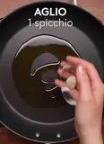 Immagine del passaggio 2 della ricetta Tagliatelle ai carciofi con gamberi e pistacchi