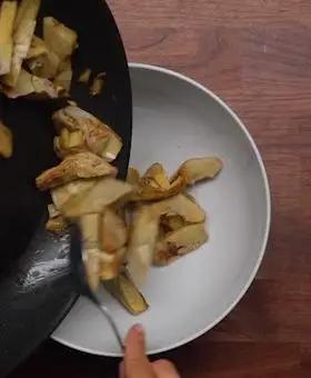 Immagine del passaggio 2 della ricetta Bombette ripiene di prosciutto crudo e crema di carciofi
