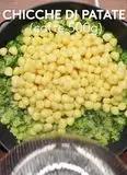 Immagine del passaggio 3 della ricetta Chicche di patate con cozze, broccoli e scorza di limone