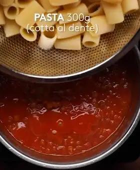 Immagine del passaggio 3 della ricetta Pasta al ragù di lenticchie