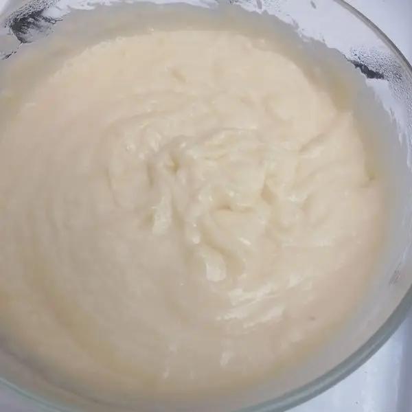 Immagine dello step: Preparare il frosting , mettere in un recipiente o planetaria zucchero a velo, con il formaggio, far andare per 10 minuti, aggiungere il burro freddo a pezzettini, mettere in frigo